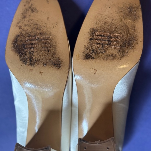 Pura Lopez Vintage Cream Silk Pumps - Picture 6 of 8